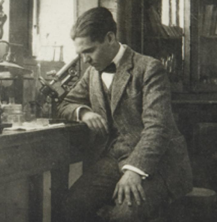 Lorca en el laboratorio de la Residencia de Estudiantes